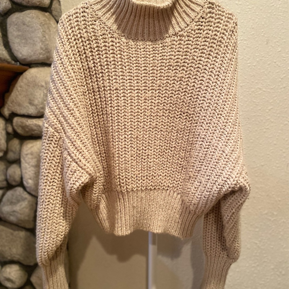 H&M Beige Turtleneck Sweater